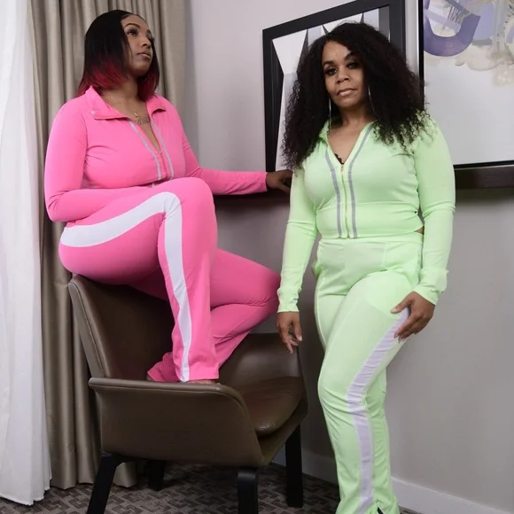 Stylish Pink and Green Women's Jumpsuit Set - Picture 4 of 7